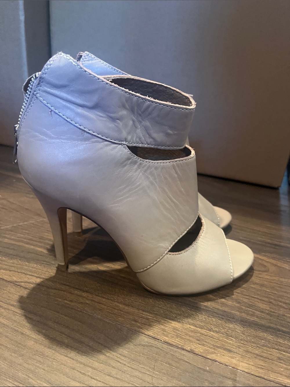 le chateau Light beige Open-Toe Stiletto Booties